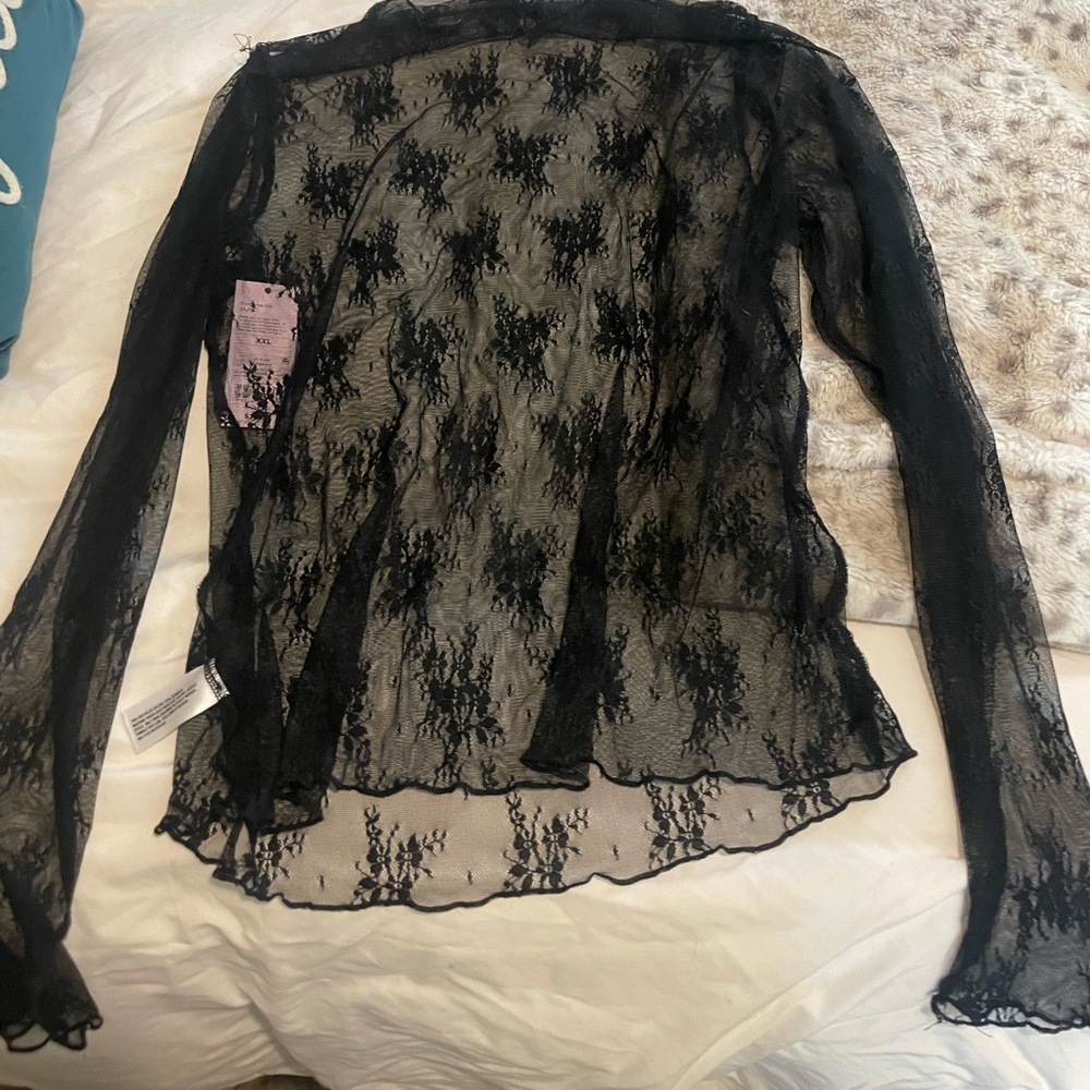 Mock turtle neck lace shirt